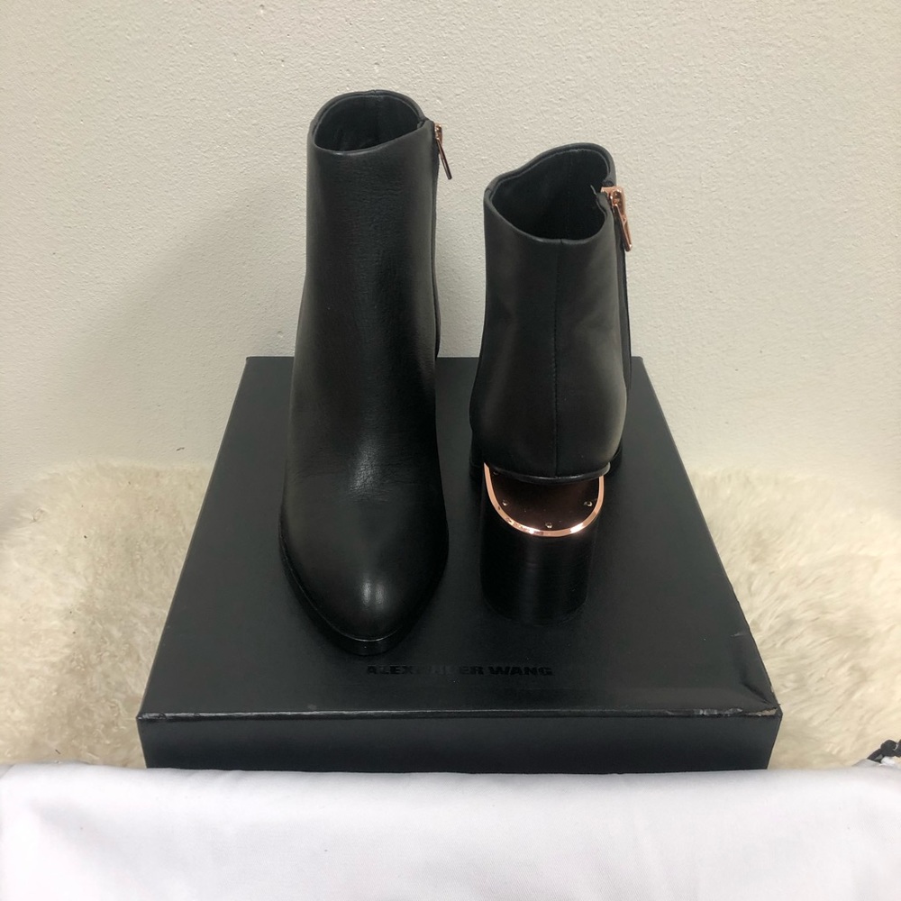 NIB Alexander Wang Gabi Cut Out Heel Bootie 40